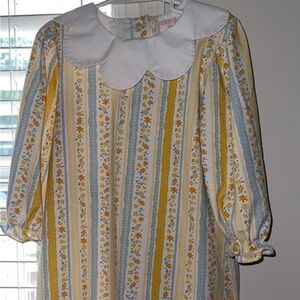 Stitchy Fish girls sz. 4T dress. Floral Stripes. Super cute!